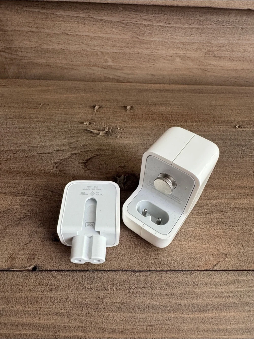 Apple 10W USB A1357 Power Adapter
